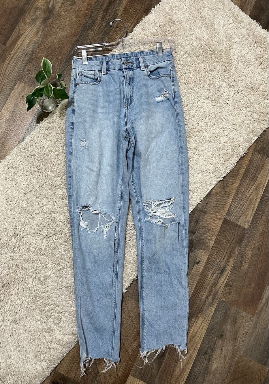 American Eagle Size 0 Light Wash Whiskered Distressed High-Rise Curvy Mom Jeans